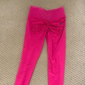 CUTE BOOTY LOUNGE HOT PINK LEGGINS